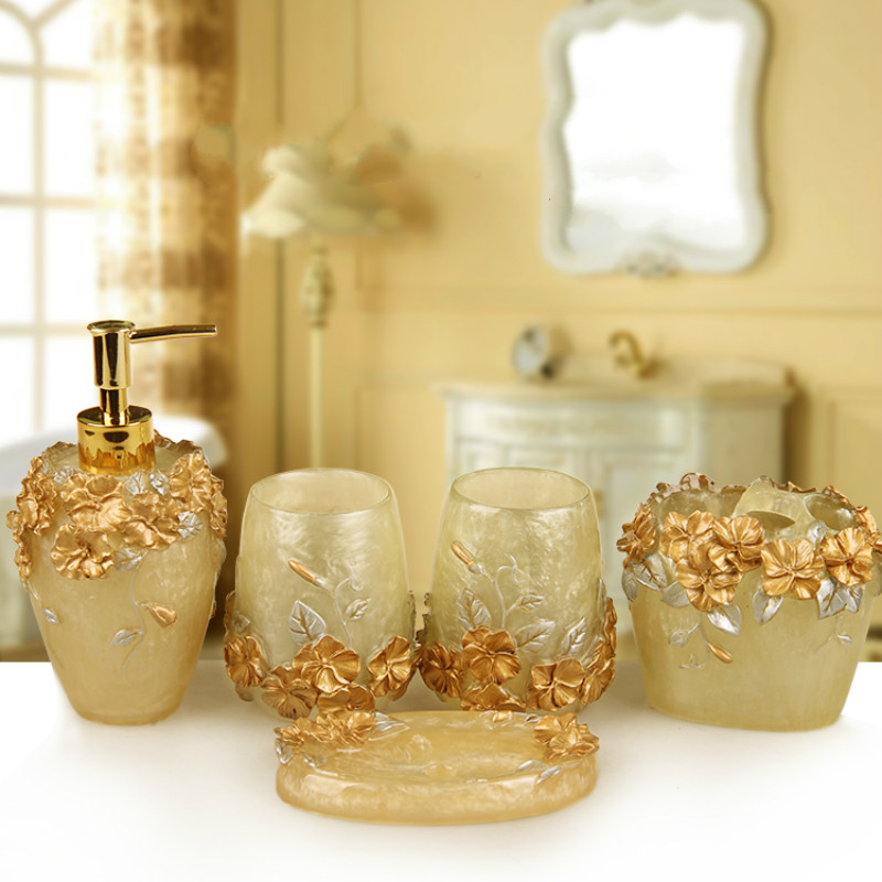 Wedding Bathroom Supply Kit - ヨーロッパスタイルのエンボス樹脂製バスルームキット歯ブラシカップ5点セット家庭用品結婚祝い