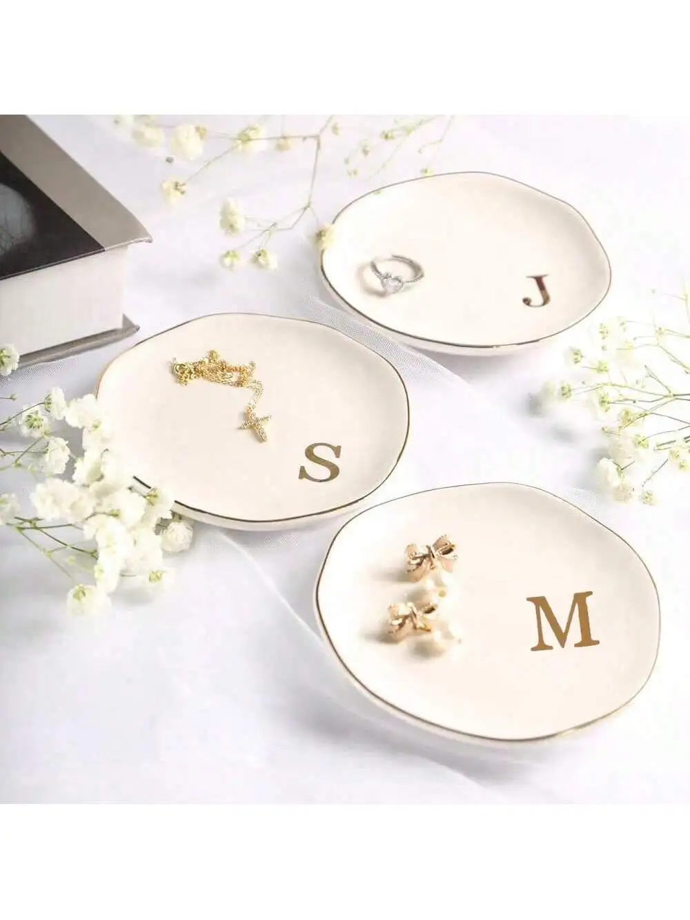 女性用のパーソナライズされたイニシャルリング,ジュエリートレ - Wedding Z のレビューと価格