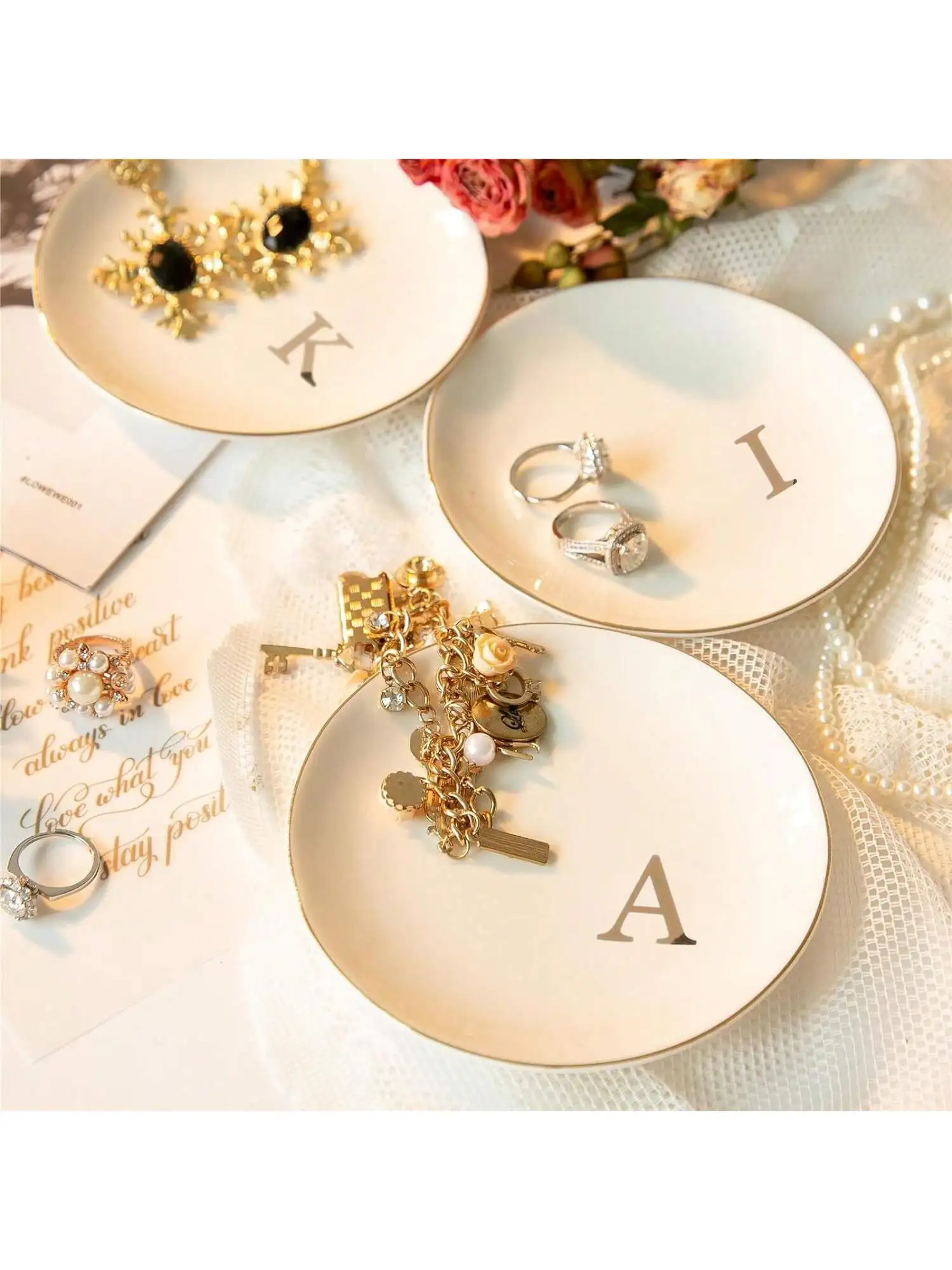 女性用のパーソナライズされたイニシャルリング,ジュエリートレ - Wedding Z のレビューと価格