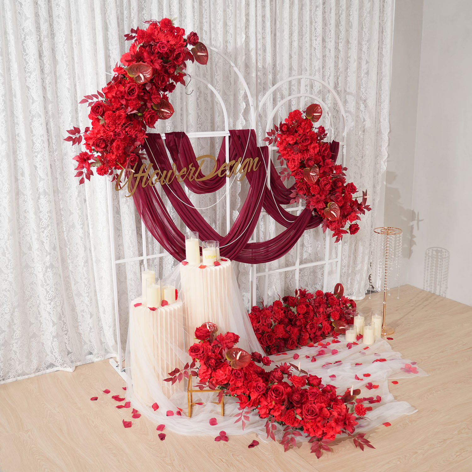 Uフラワー レッドフラワー列 ウェディングアーチ装飾背景 テ - Wedding Arch Flower のレビューと価格