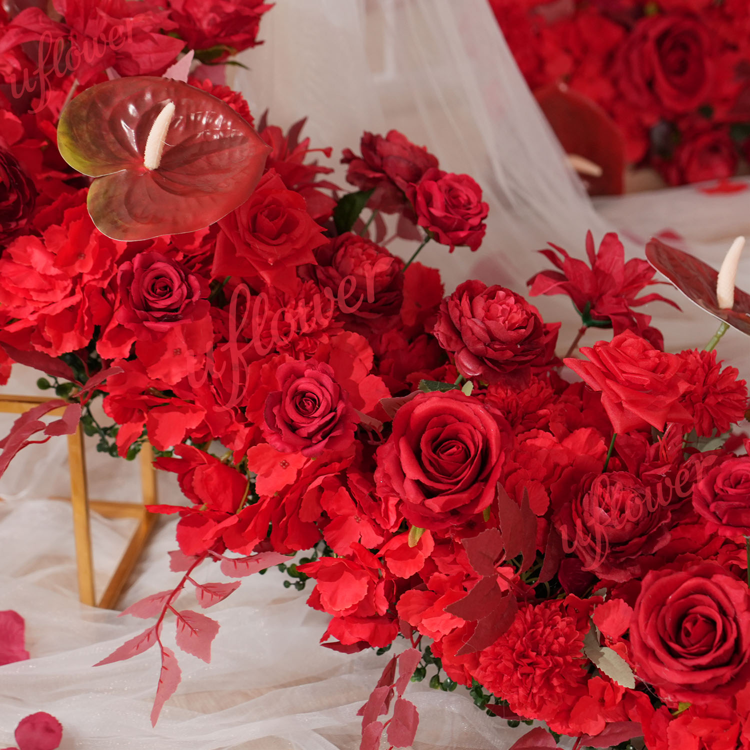 Uフラワー レッドフラワー列 ウェディングアーチ装飾背景 テ - Wedding Arch Flower のレビューと価格