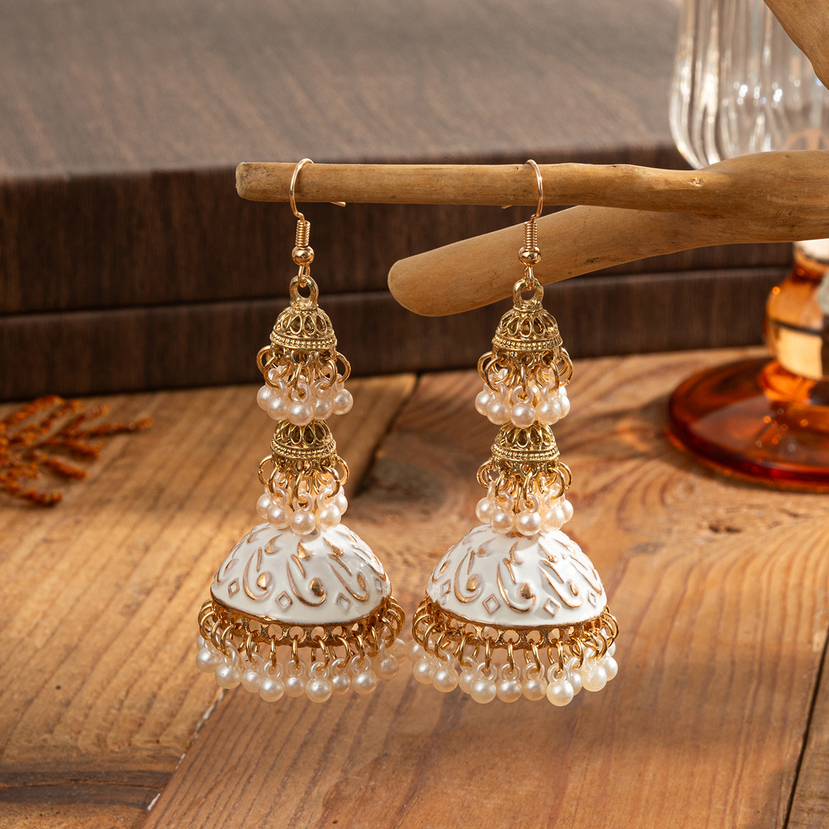 レトロエスニックゴールドカラー ジュムカ インド風イヤリング - Indian Wedding Supply のレビューと価格